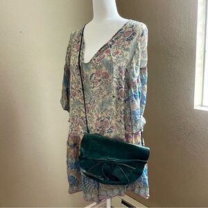 Vintage 1980s Carlos Falchi Green Croc “butterfly” Crossbody Bag 🐊